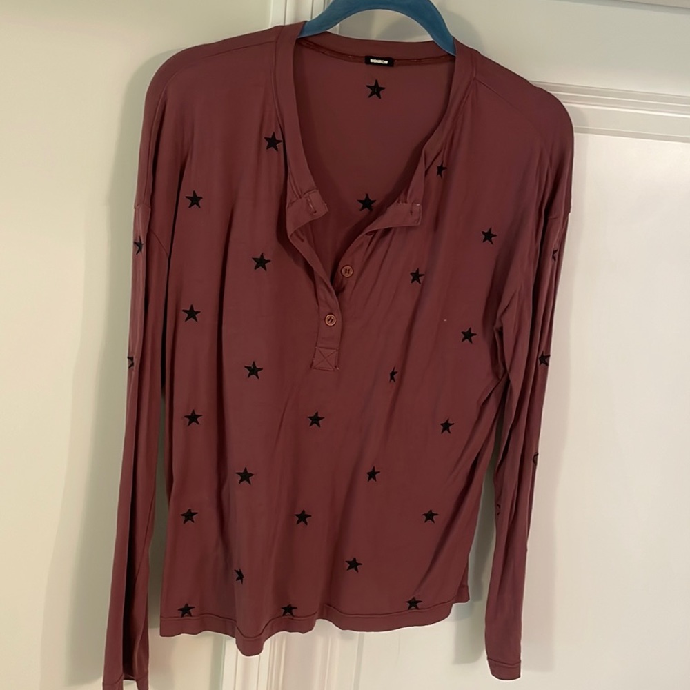 MONROW Embroidered Star Henley | Small